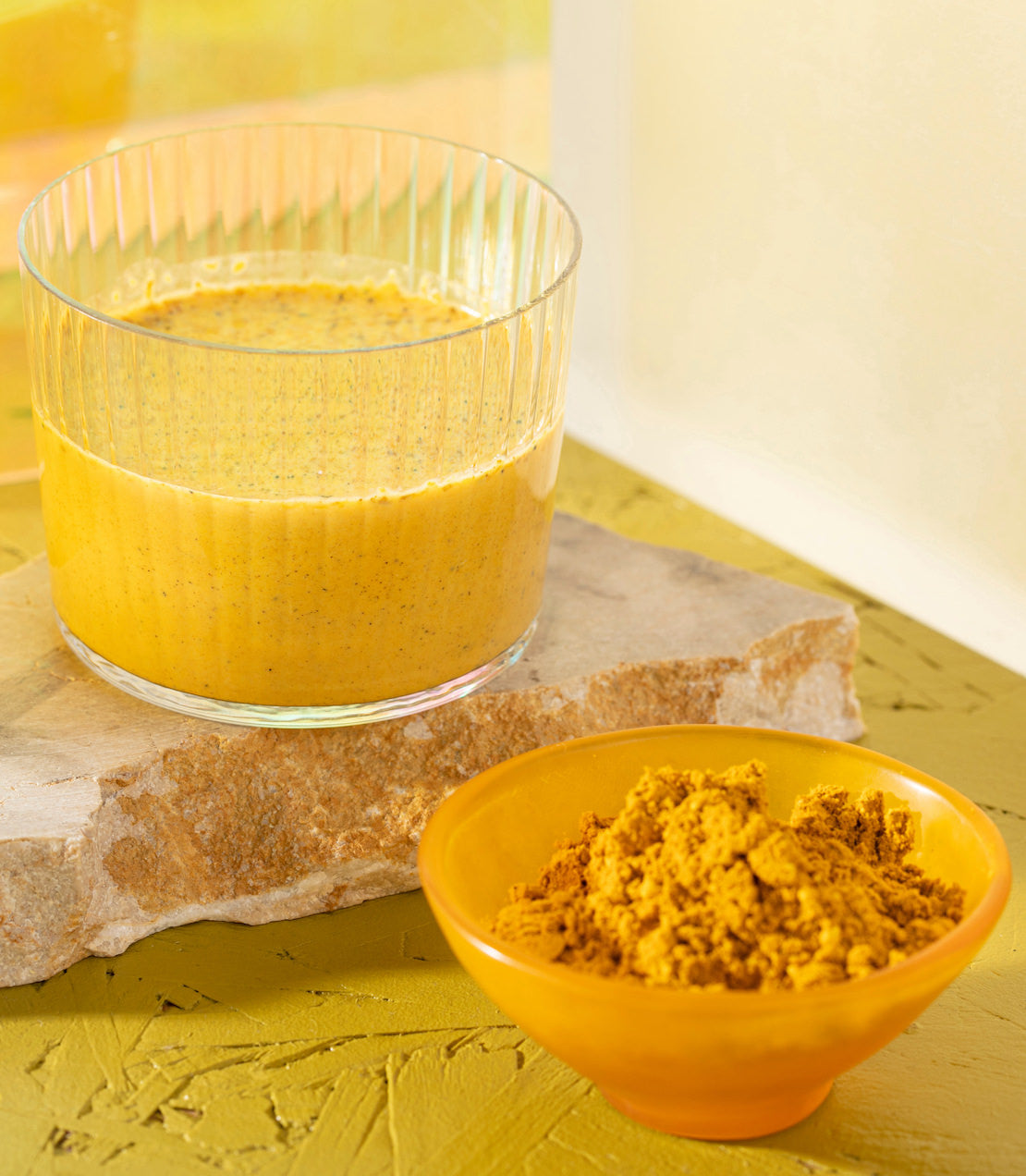 Organic Golden Milk Glimmer Wellness Blend mood image.